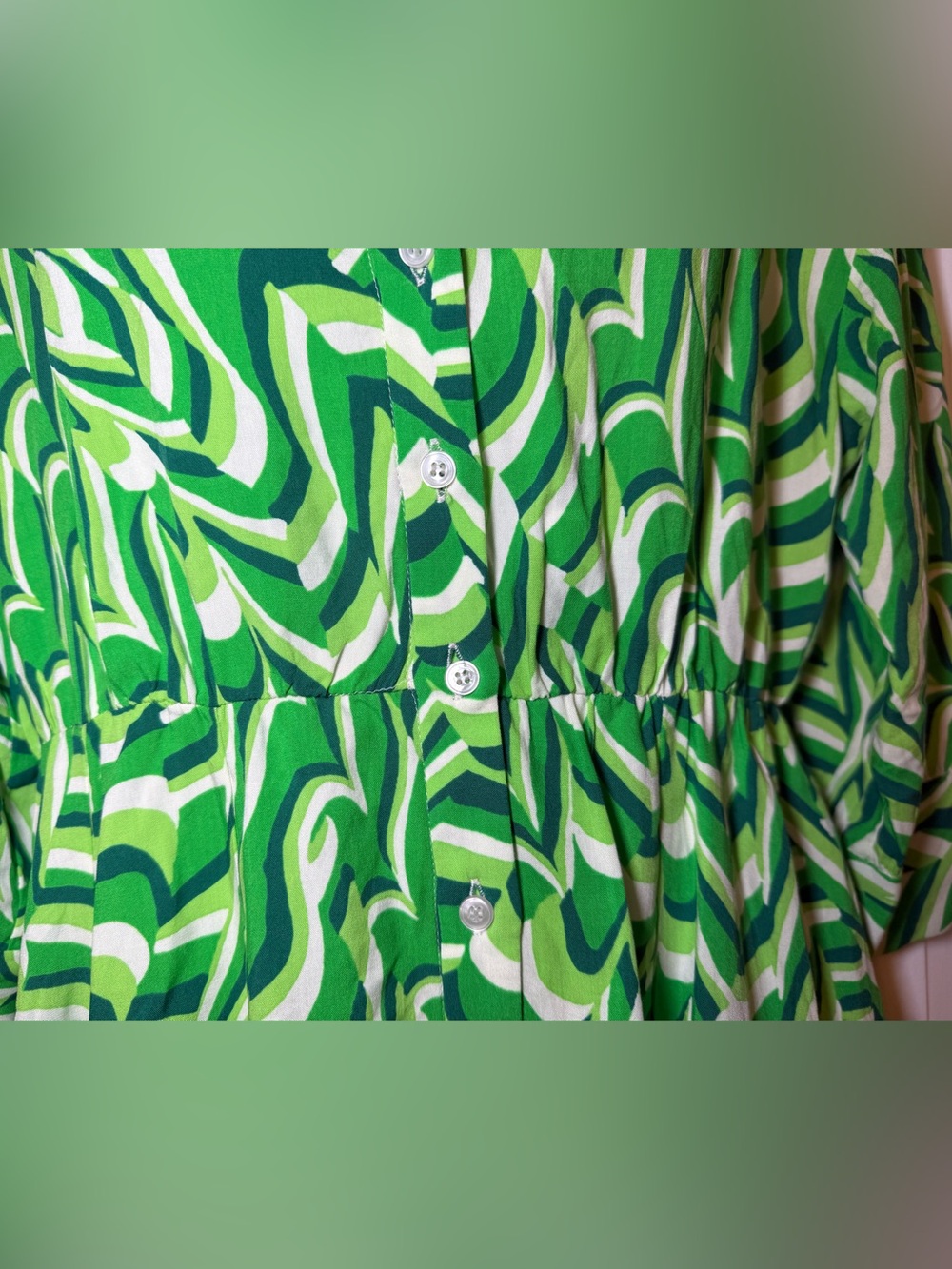 Zara Shades Of Green Print Deep V Mini Dress LARGE Fit To Flare Summer Fun - Picture 3 of 10